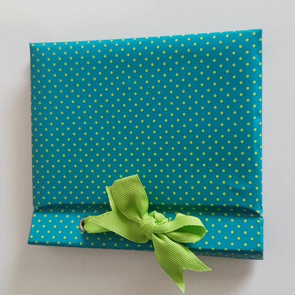 Teal, Green Polka Dot Fabric Covered Mini Photo Album For 26 4" x 6" Photos NWOT
